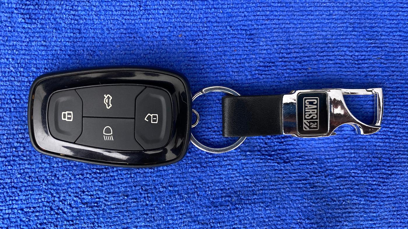2021 Tata Safari XZ PLUS, Diesel, Manual, 25,750 km, Key Close Up