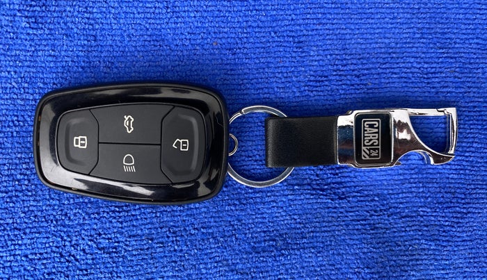 2021 Tata Safari XZ PLUS, Diesel, Manual, 25,750 km, Key Close Up