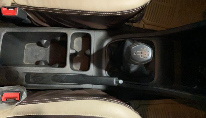 2021 Renault TRIBER RXL MT, Petrol, Manual, 10,808 km, Gear Lever