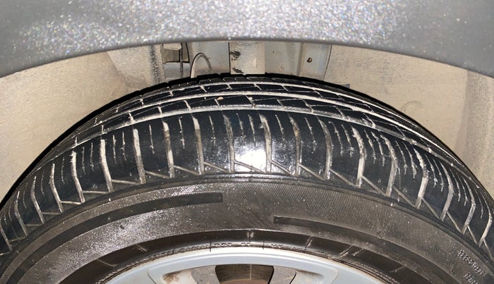 2021 Renault TRIBER RXL MT, Petrol, Manual, 10,808 km, Right Front Tyre Tread