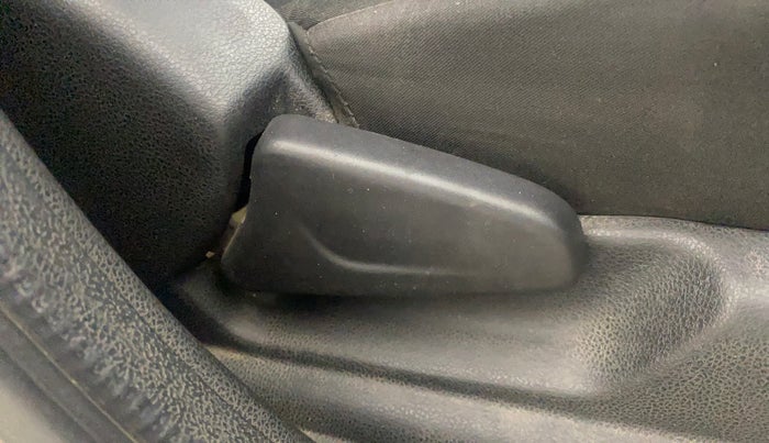 2019 Renault Kwid RXT 0.8 (O), Petrol, Manual, 72,066 km, Driver Side Adjustment Panel