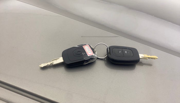 2019 Renault Kwid RXT 0.8 (O), Petrol, Manual, 72,066 km, Key Close Up