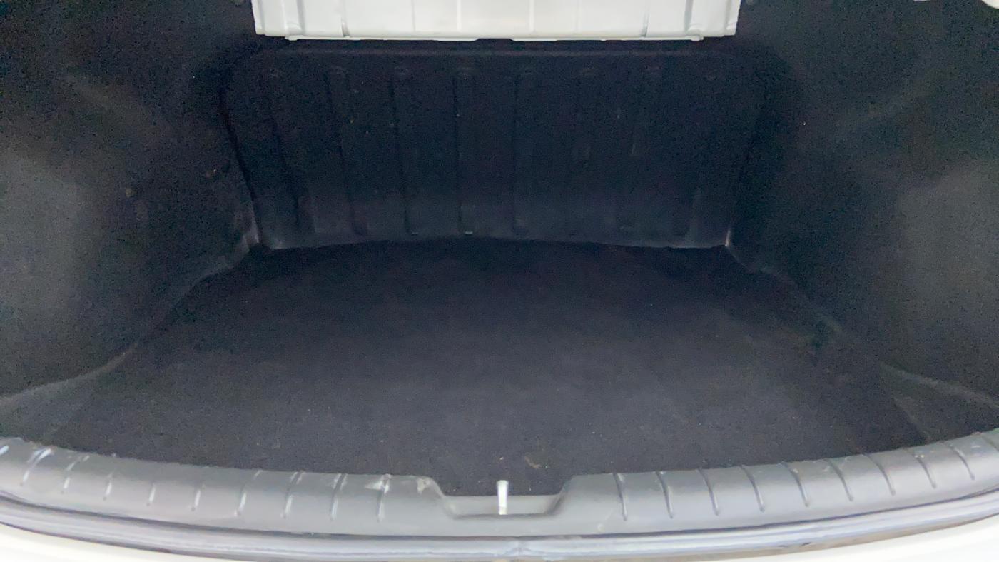 2018 Hyundai Verna 1.6 CRDI SX + AT, Diesel, Automatic, 83,679 km, Boot Inside View