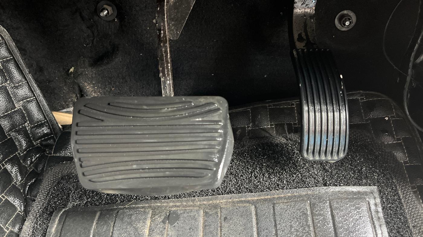 2024 Mahindra Thar LX P 2WD AT HT, Petrol, Automatic, 9,987 km, Pedals