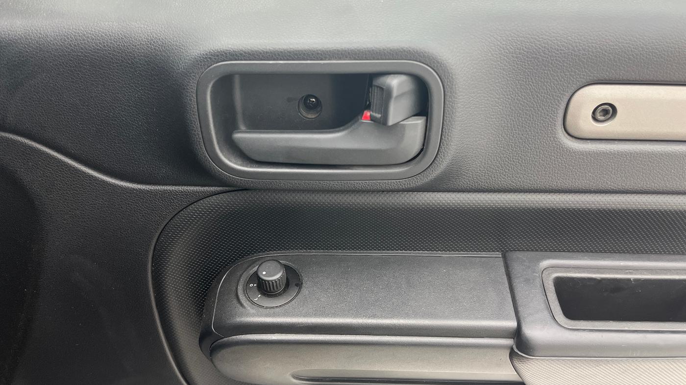 2024 Mahindra Thar LX P 2WD AT HT, Petrol, Automatic, 9,987 km, Driver Side Door Panels Control
