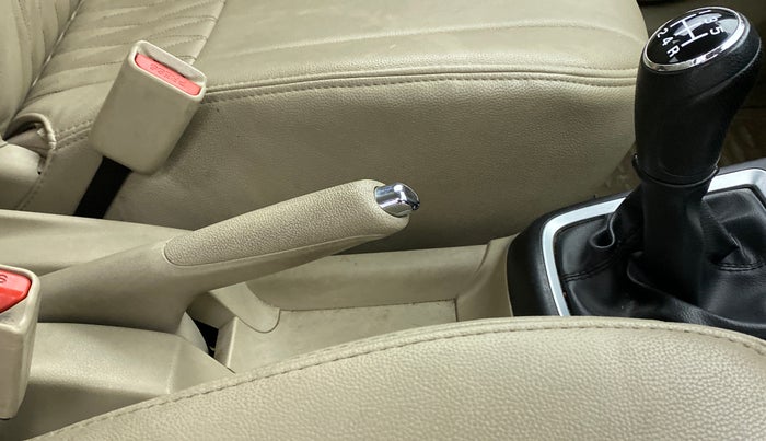 2018 Maruti Dzire VXI, Petrol, Manual, 50,336 km, Gear Lever