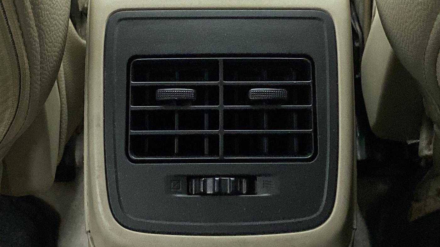 2018 Maruti Dzire VXI, Petrol, Manual, 50,336 km, Rear AC Vents
