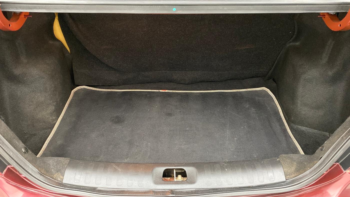 2016 Maruti Swift Dzire ZXI, Petrol, Manual, 71,629 km, Boot Inside