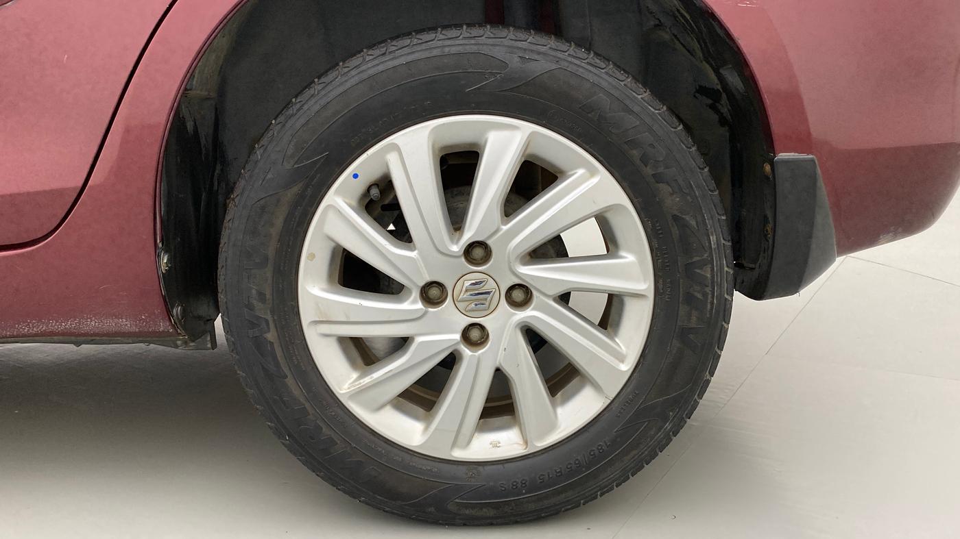 2016 Maruti Swift Dzire ZXI, Petrol, Manual, 71,629 km, Left Rear Wheel