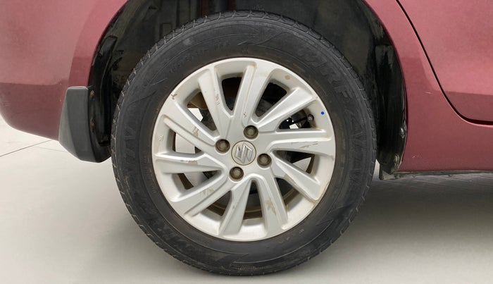 2016 Maruti Swift Dzire ZXI, Petrol, Manual, 71,629 km, Right Rear Wheel