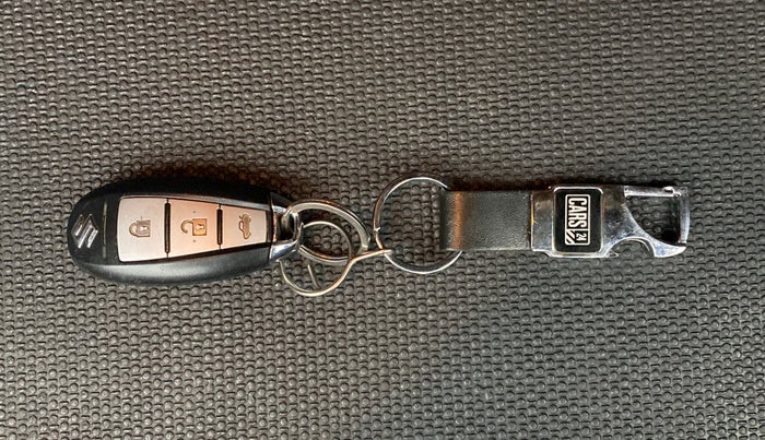 2016 Maruti Swift Dzire ZXI, Petrol, Manual, 71,629 km, Key Close Up