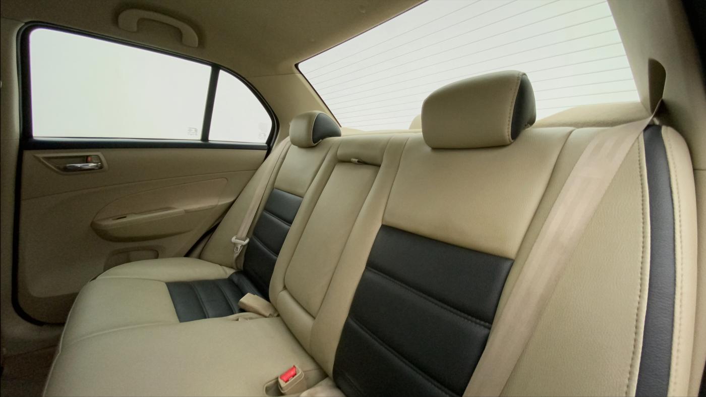 2016 Maruti Swift Dzire ZXI, Petrol, Manual, 71,629 km, Right Side Rear Door Cabin