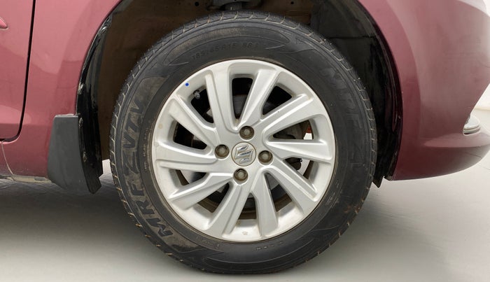 2016 Maruti Swift Dzire ZXI, Petrol, Manual, 71,629 km, Right Front Wheel