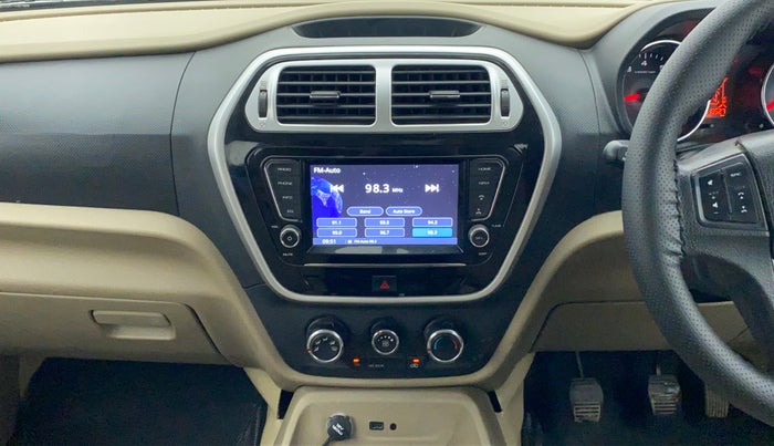 2018 Mahindra TUV300 T10 MT, Diesel, Manual, 1,19,191 km, Air Conditioner