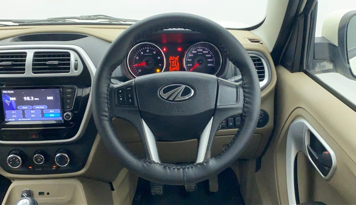 2018 Mahindra TUV300 T10 MT, Diesel, Manual, 1,19,191 km, Steering Wheel Close-up