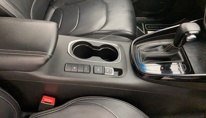 2021 MG HECTOR SHARP DCT PETROL, Petrol, Automatic, 16,366 km, Gear Lever