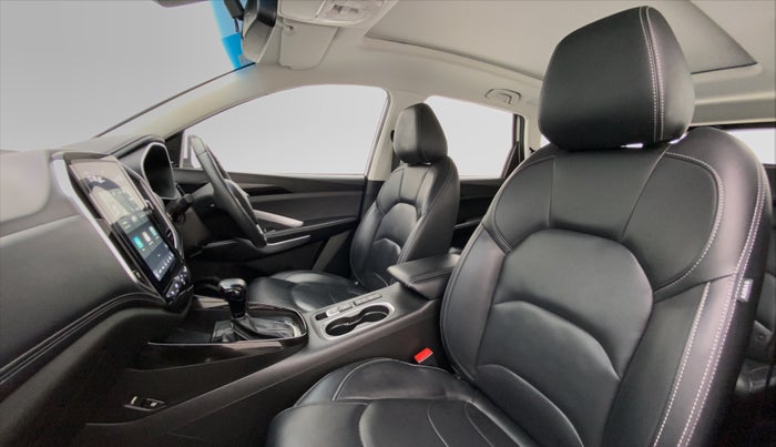 2021 MG HECTOR SHARP DCT PETROL, Petrol, Automatic, 16,366 km, Right Side Front Door Cabin