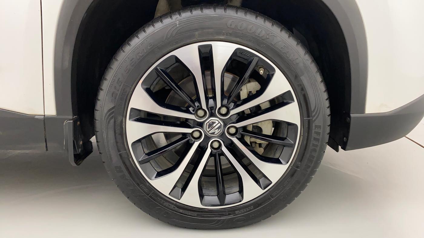 2021 MG HECTOR SHARP DCT PETROL, Petrol, Automatic, 16,366 km, Right Front Wheel