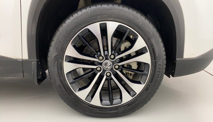 2021 MG HECTOR SHARP DCT PETROL, Petrol, Automatic, 16,366 km, Right Front Wheel