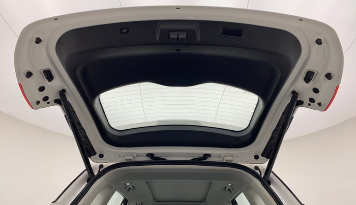 2021 MG HECTOR SHARP DCT PETROL, Petrol, Automatic, 16,366 km, Boot Door Open