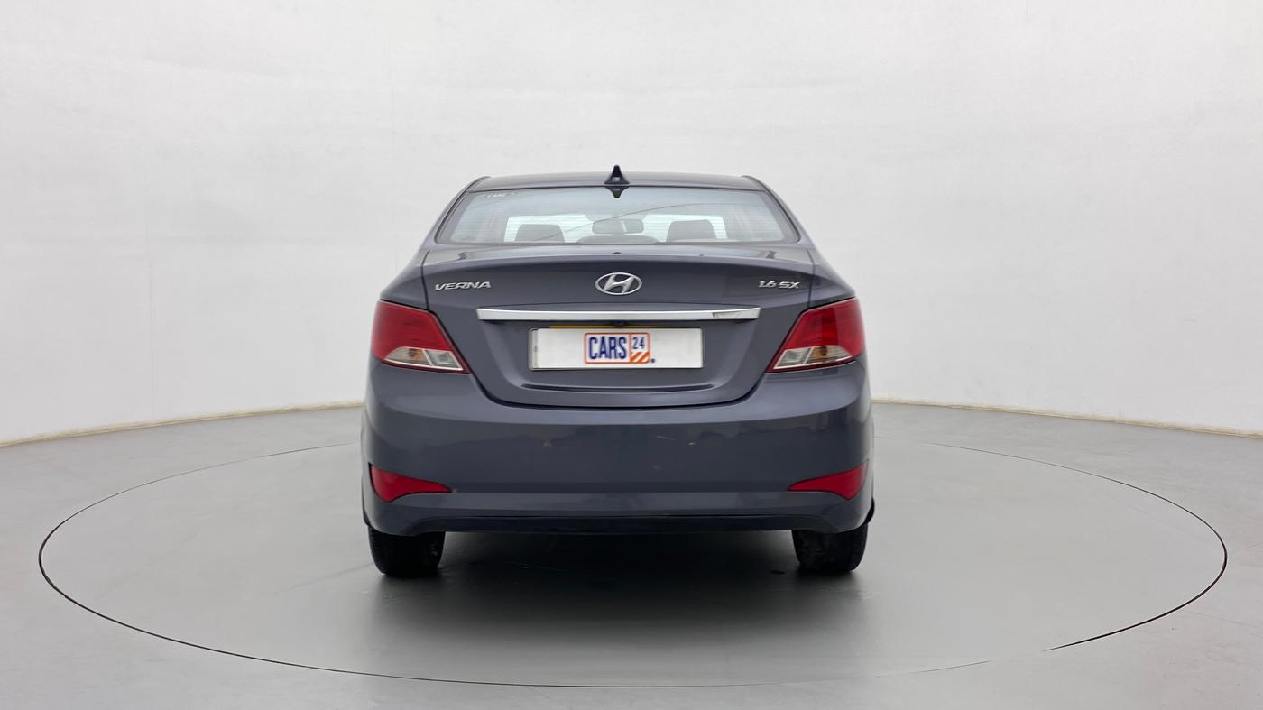2017 Hyundai Verna 1.6 VTVT SX, Petrol, Manual, 30,817 km, Back/Rear