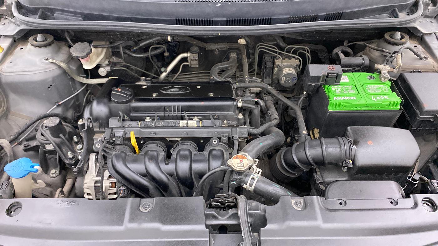 2017 Hyundai Verna 1.6 VTVT SX, Petrol, Manual, 30,817 km, Open Bonet
