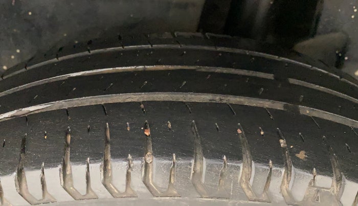 2017 Maruti Dzire VXI AMT, Petrol, Automatic, 47,275 km, Left Rear Tyre Tread
