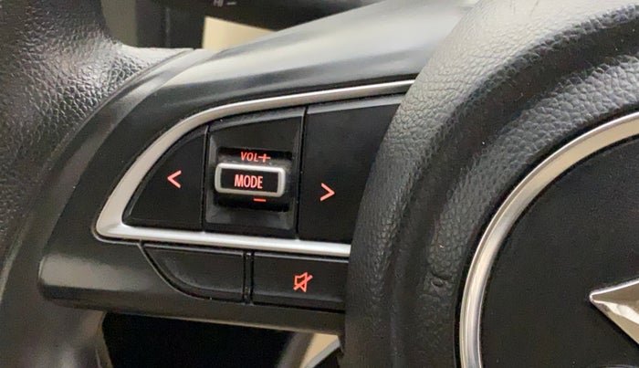 2017 Maruti Dzire VXI AMT, Petrol, Automatic, 47,275 km, Steering wheel - Sound system control not functional