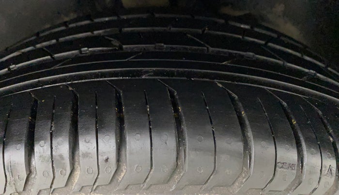 2022 Volkswagen VIRTUS GT PLUS TSI 1.5 EVO DSG, Petrol, Automatic, 11,321 km, Left Rear Tyre Tread