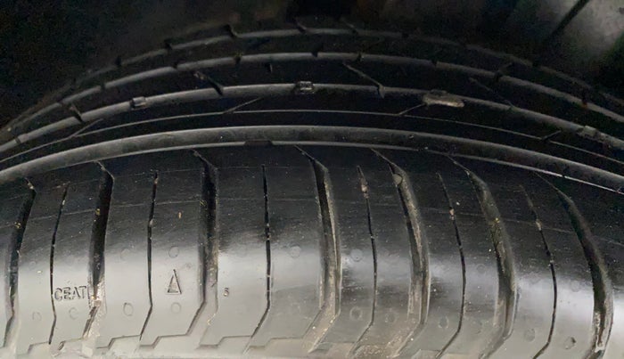 2022 Volkswagen VIRTUS GT PLUS TSI 1.5 EVO DSG, Petrol, Automatic, 11,321 km, Right Rear Tyre Tread