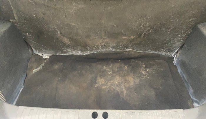 2019 Ford New Figo TITANIUM 1.2 PETROL MT, Petrol, Manual, 1,01,867 km, Boot Inside