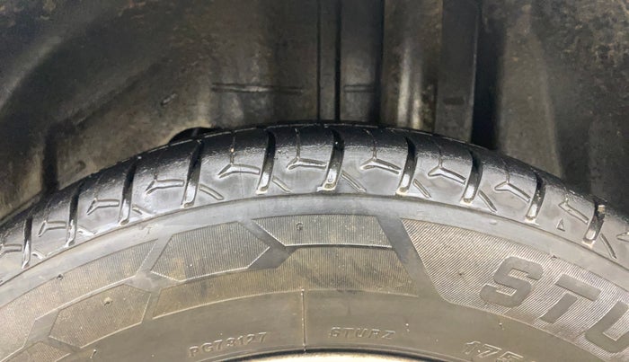 2019 Ford New Figo TITANIUM 1.2 PETROL MT, Petrol, Manual, 1,01,867 km, Left Rear Tyre Tread