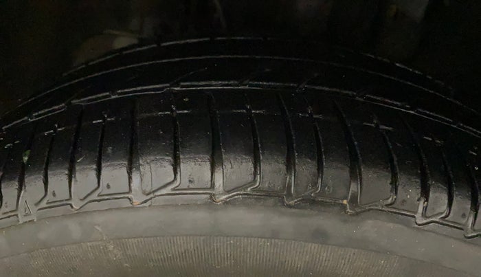 2019 Tata Tiago XZ PLUS PETROL, Petrol, Manual, 24,378 km, Left Front Tyre Tread