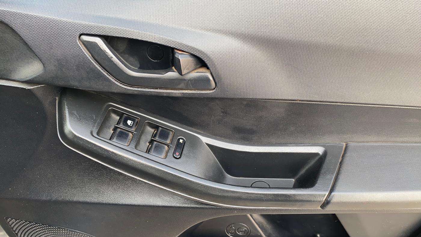 2022 Tata TIAGO NRG XZ AMT, Petrol, Automatic, 27,554 km, Driver Side Door Panels Control