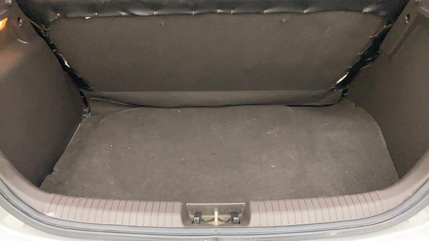 2011 Hyundai i20 MAGNA (O) 1.2, Petrol, Manual, 32,646 km, Boot Inside