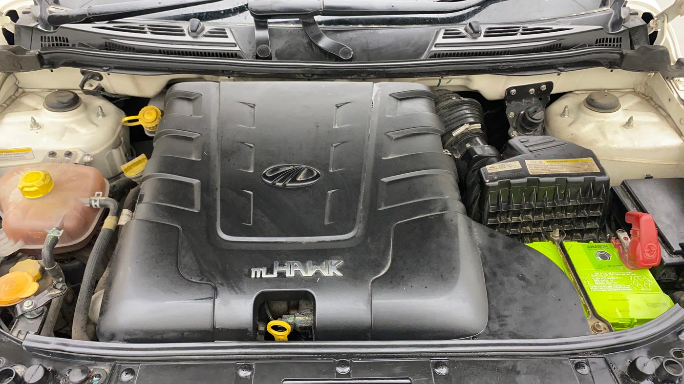 2020 Mahindra XUV500 W7, Diesel, Manual, 79,824 km, Engine View