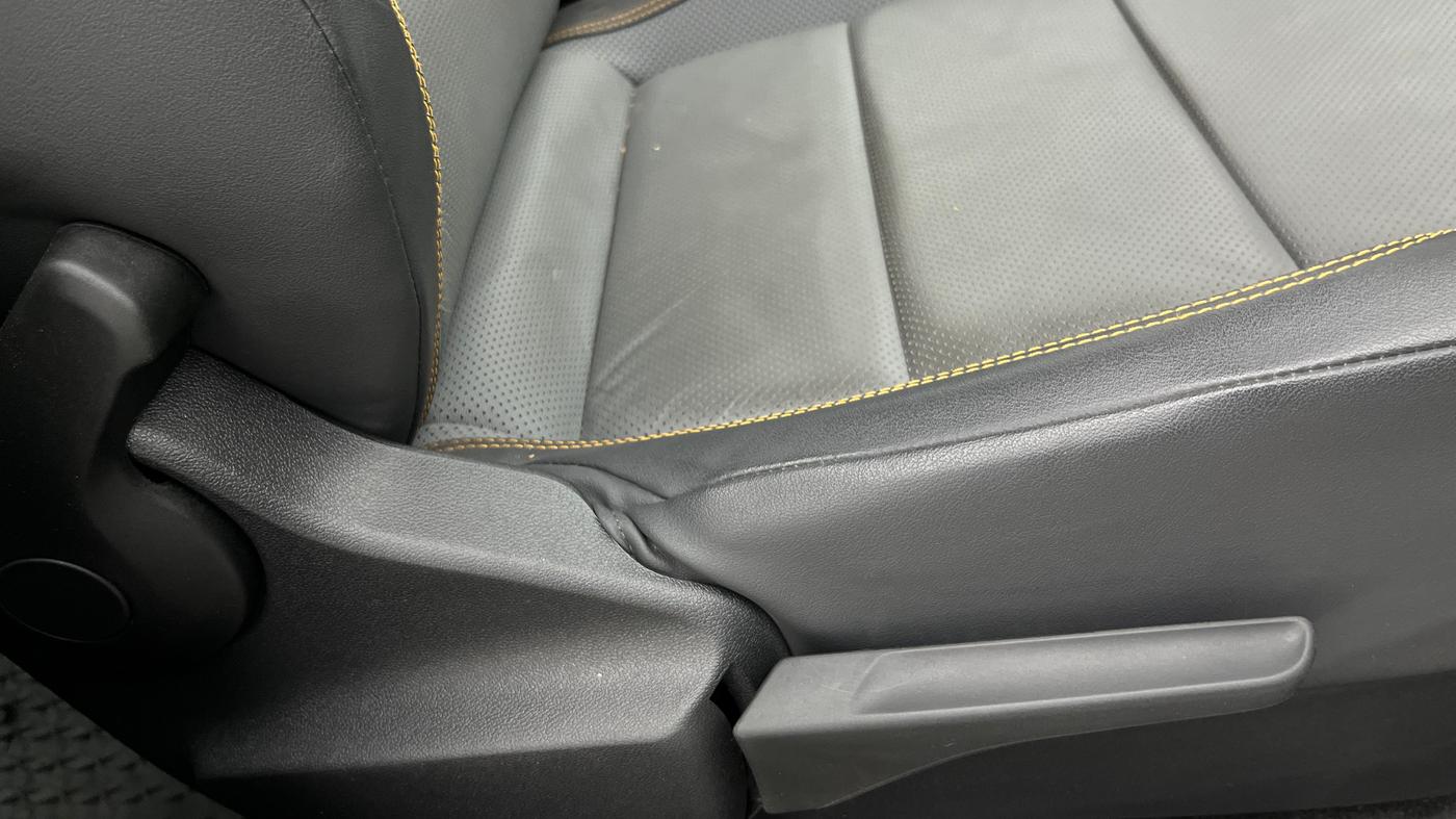 2022 Skoda KUSHAQ STYLE 1.5L TSI DSG, Petrol, Automatic, 13,985 km, Driver Side Adjustment Panel