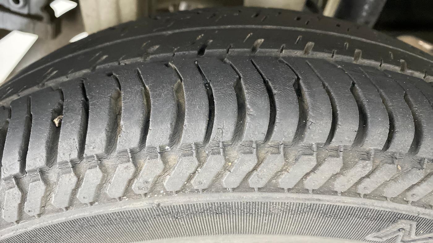2017 Maruti Alto K10 VXI P, Petrol, Manual, 38,385 km, Right Rear Tyre Tread