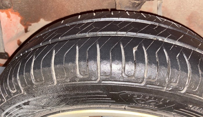 2016 Maruti Alto K10 VXI AMT, Petrol, Automatic, 44,783 km, Left Front Tyre Tread