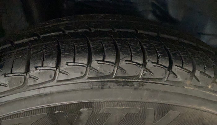 2014 Honda Amaze 1.2L I-VTEC SX, Petrol, Manual, 9,390 km, Right Rear Tyre Tread