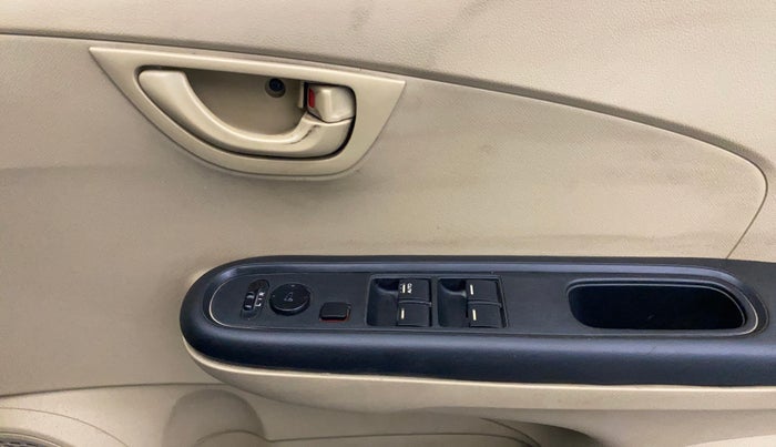 2014 Honda Amaze 1.2L I-VTEC SX, Petrol, Manual, 9,390 km, Driver Side Door Panels Control