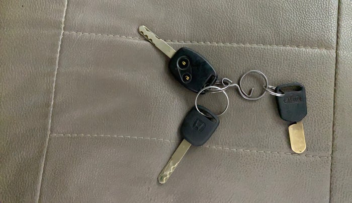 2014 Honda Amaze 1.2L I-VTEC SX, Petrol, Manual, 9,390 km, Key Close Up