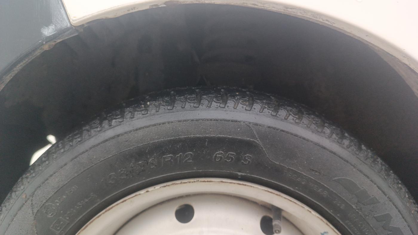 2013 Tata Nano CX, Petrol, Manual, 18,411 km, Left Front Tyre Tread