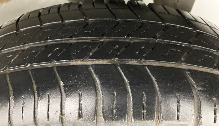 2017 Maruti Eeco 5 STR WITH AC PLUSHTR, Petrol, Manual, 17,295 km, Left Rear Tyre Tread