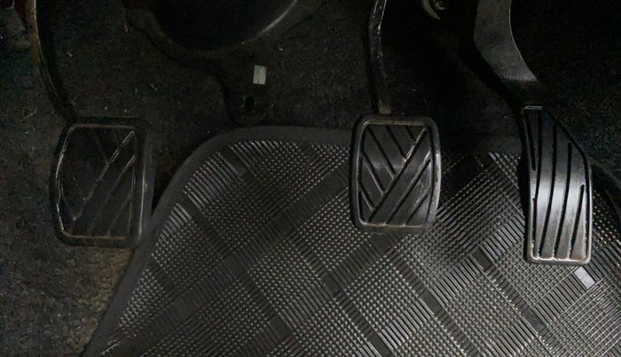 2011 Maruti Ritz VXI, Petrol, Manual, 93,938 km, Pedals