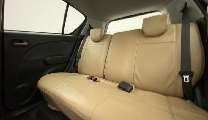 2011 Maruti Ritz VXI, Petrol, Manual, 93,938 km, Right Side Rear Door Cabin