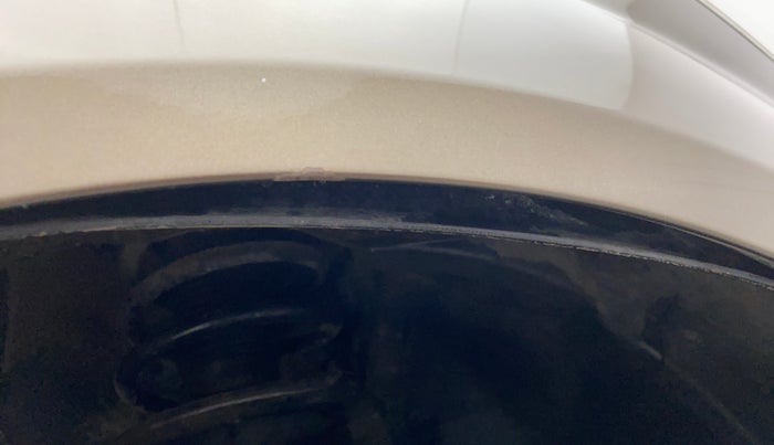 2011 Maruti Ritz VXI, Petrol, Manual, 93,938 km, Right fender - Lining loose