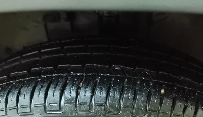 2016 Renault Kwid RXT 0.8, Petrol, Manual, 69,647 km, Left Front Tyre Tread