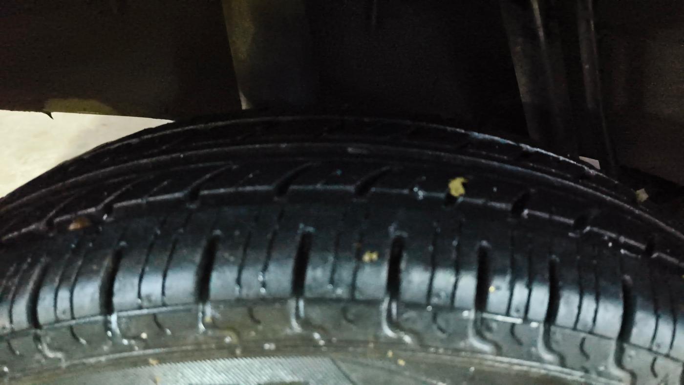 2016 Renault Kwid RXT 0.8, Petrol, Manual, 69,647 km, Right Rear Tyre Tread