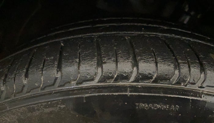 2021 Hyundai VENUE SX 1.0 TURBO, Petrol, Manual, 9,738 km, Left Front Tyre Tread